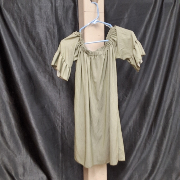 See You Monday Olive Green Top - Picture 6 of 7